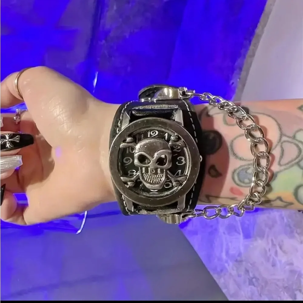 🆕 Y2K Anime Skull Skeleton Round Pointer Quartz Watch - PU Leather Bracelet 💀